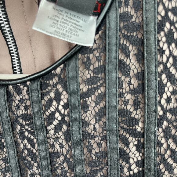 Nha Khanh Faux Leather Trimmed Lace Dress Black Size 10 - Picture 9 of 12